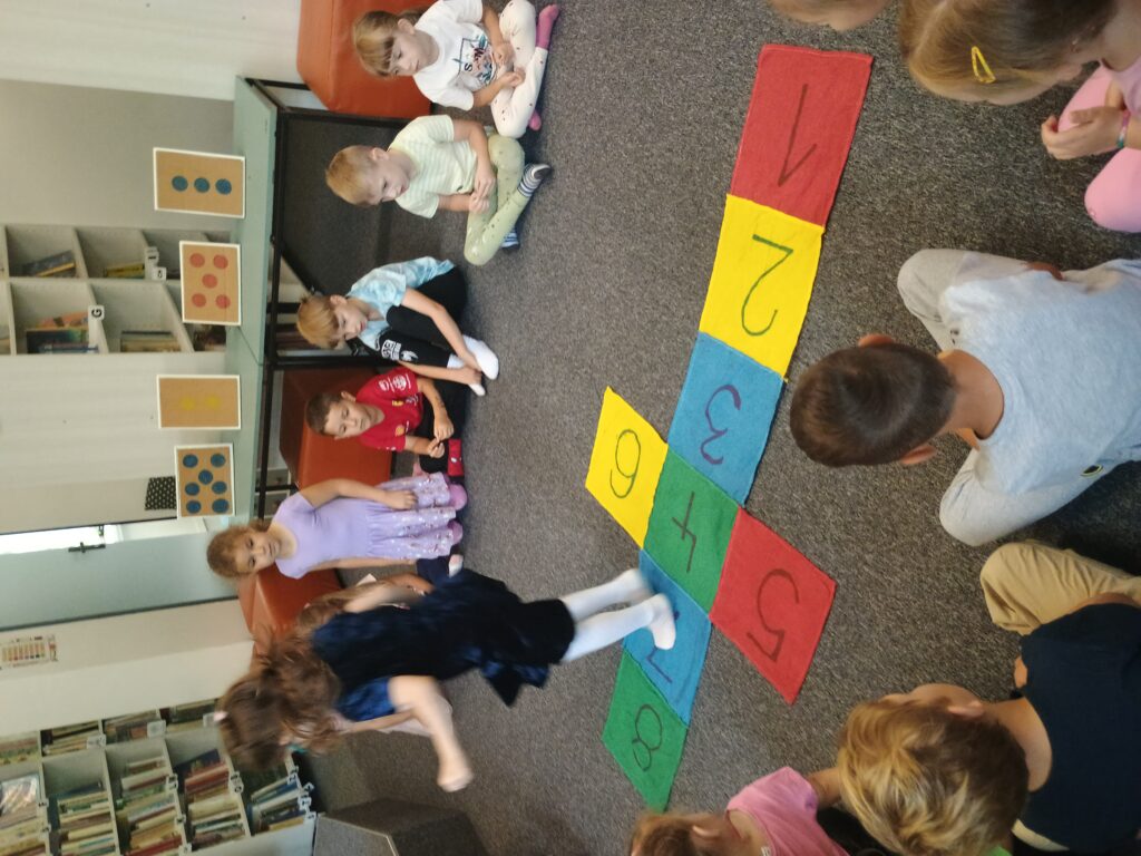 "2025-09_MS_Uliciansky_Mame_Emu_2"