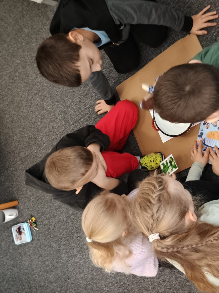 "2025-12-04_Rozpravky_pod_stromcek_1"