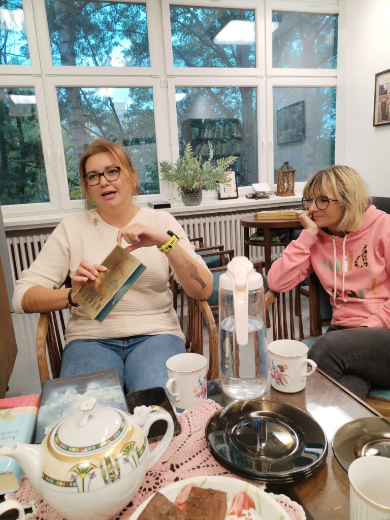 2025-09-24_Kniha_o_piatej_Fancy_a_book_4"