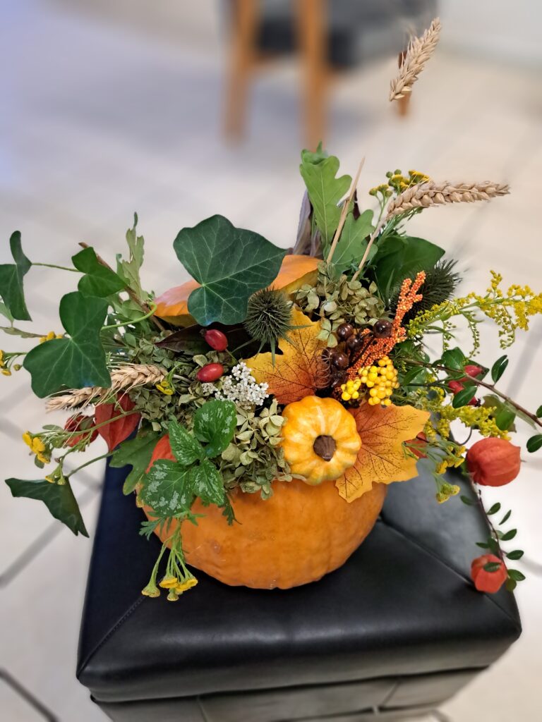 "2025-10-15_Tvoriva_eMKa_jesenna_dekoracia"